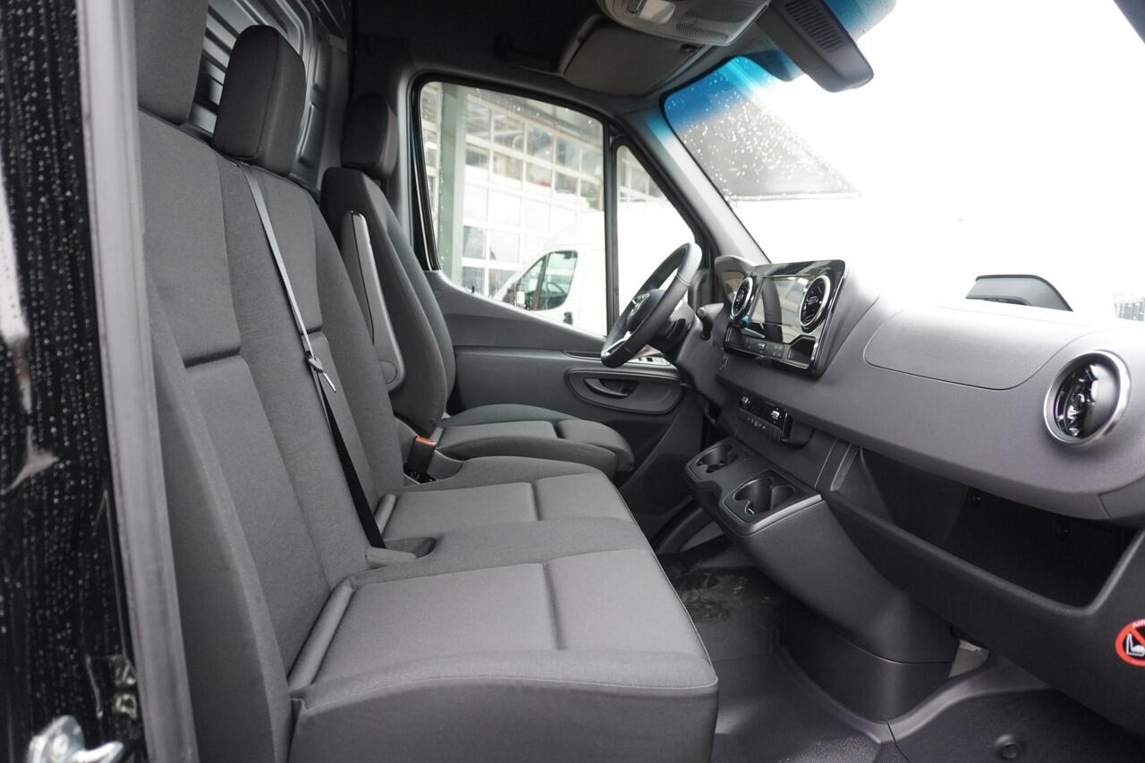 Mercedes-Benz SPRINTER 317 CDI 170PK L2H2 Pro automaat Trekhaak 3.500KG Nr. V037 | Climate | Cruise | Apple Cp- Android auto | Blis | Camera