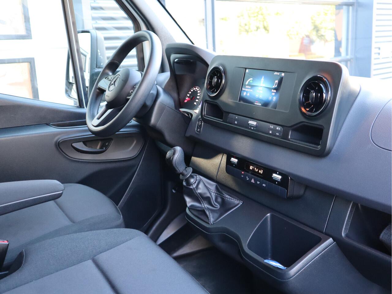 Mercedes-Benz SPRINTER 515 CDI Euro 6 Bakwagen Laadklep Zijdeur - MBUX - Clima