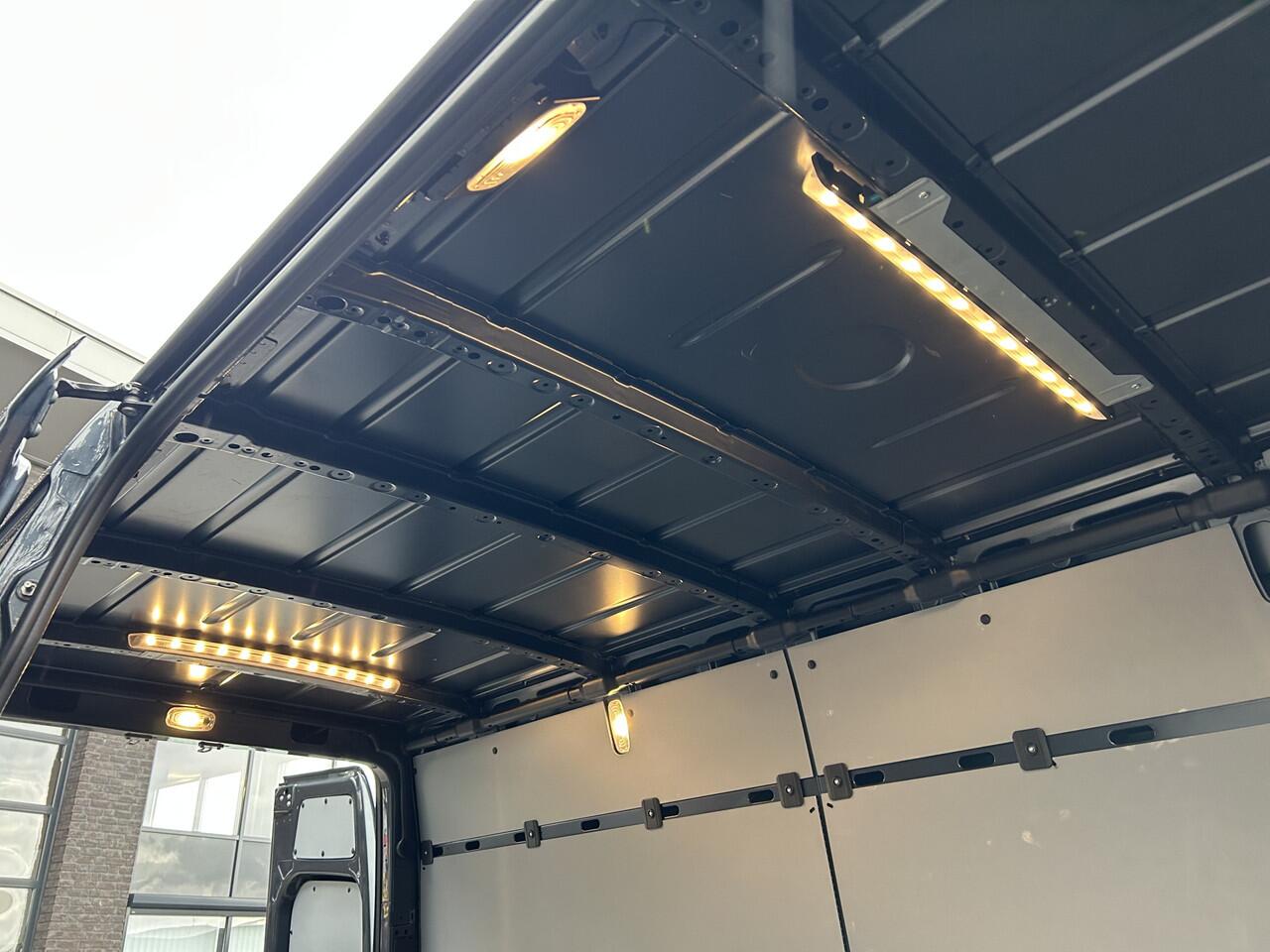 Mercedes-Benz SPRINTER 317 CDI L2 H2 MBUX / Camera / Carplay navigatie / Cruise control / Airco