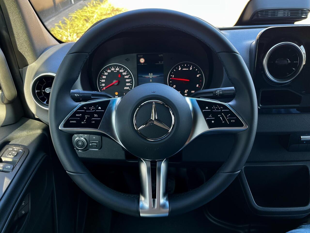 Mercedes-Benz SPRINTER PRO 315 L2H2 RWD AT