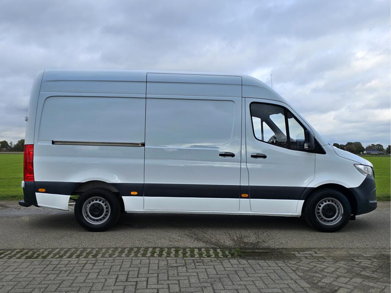 Mercedes-Benz SPRINTER 315 1.9 CDI L2 H2 RWD - 150 Pk - Euro 6 - Navi - ParkeerCamera - Cruise Control