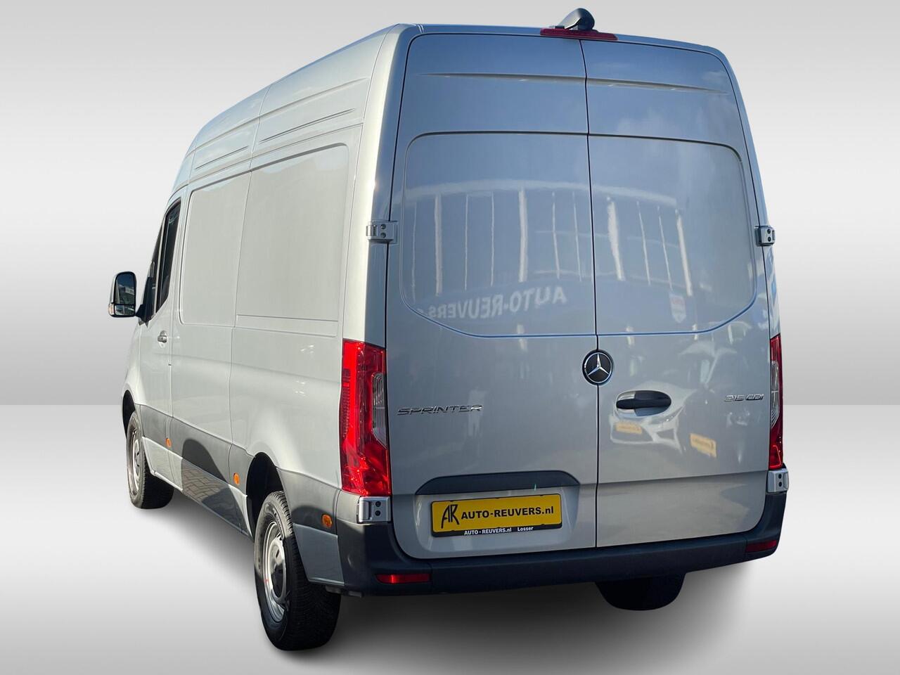 Mercedes-Benz SPRINTER 315 1.9 CDI L2H2 RWD Allseason / Cruise / Camera / Dodehoek / Carplay