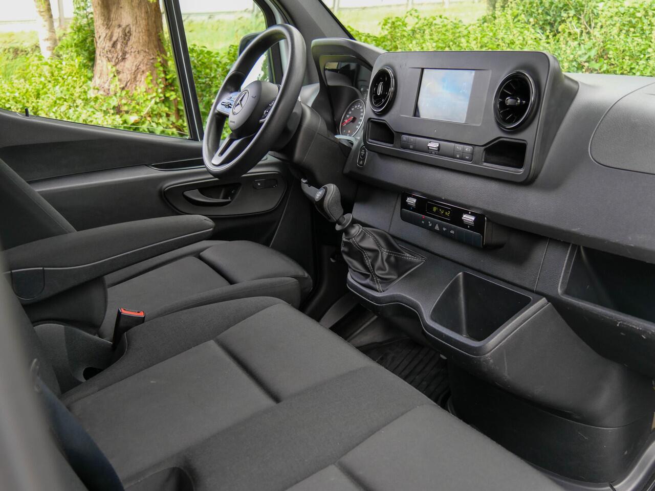 Mercedes-Benz SPRINTER 317 1.9 CDI L2H2 RWD | CAMERA | CARPLAY |