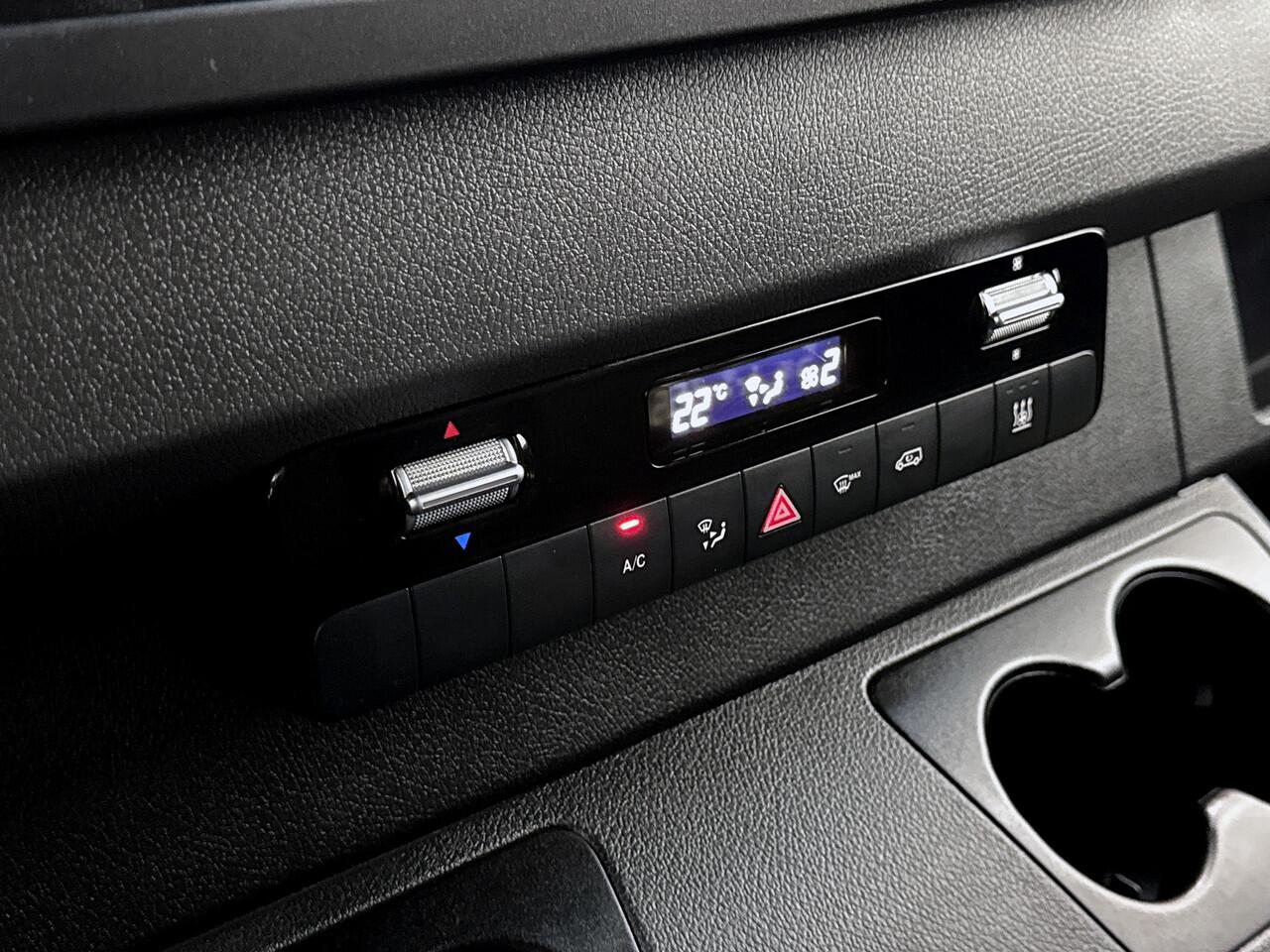 Mercedes-Benz SPRINTER 519 3.0 CDI L3H2 V6 Led koplampen 360 camera systeem Trekhaak Navigatie Dubbel lucht