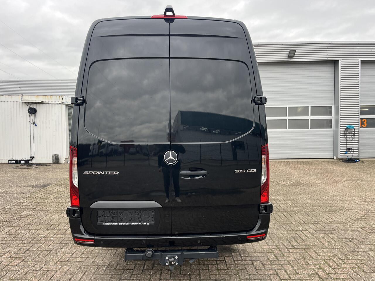 Mercedes-Benz SPRINTER 319 1.9 CDI Aut L4 2800kg Trekhaak Leder LED Stuurverw. alle opties
