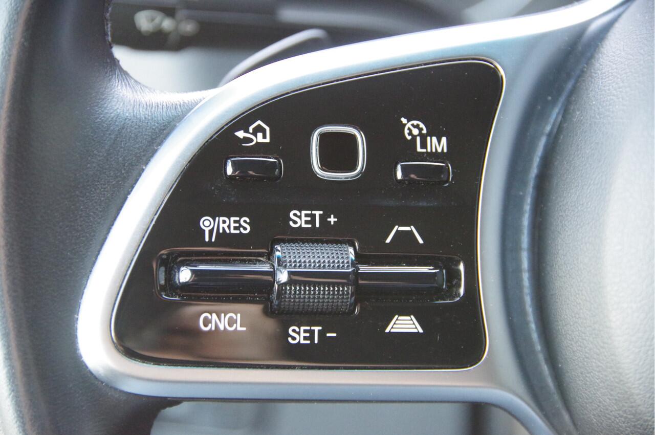 Mercedes-Benz SPRINTER 317 1.9 CDI L2H2 RWD AUT, LED, MBUX 10'', ADAPT. CRUISE, STANDKACHEL, CAMERA, MISTLAMPEN, NAVI, CLIMA, PARKEERSENSOREN