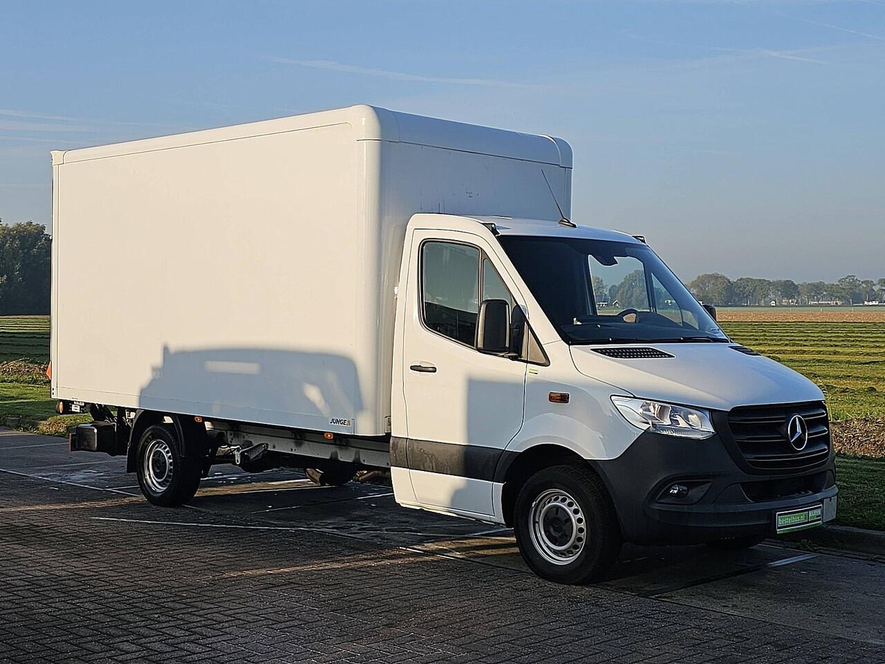 Mercedes-Benz SPRINTER 317 1.9 CDI L3 Bakwagen Laadklep Airco Camera Navi Mbux Euro6 170 PK!