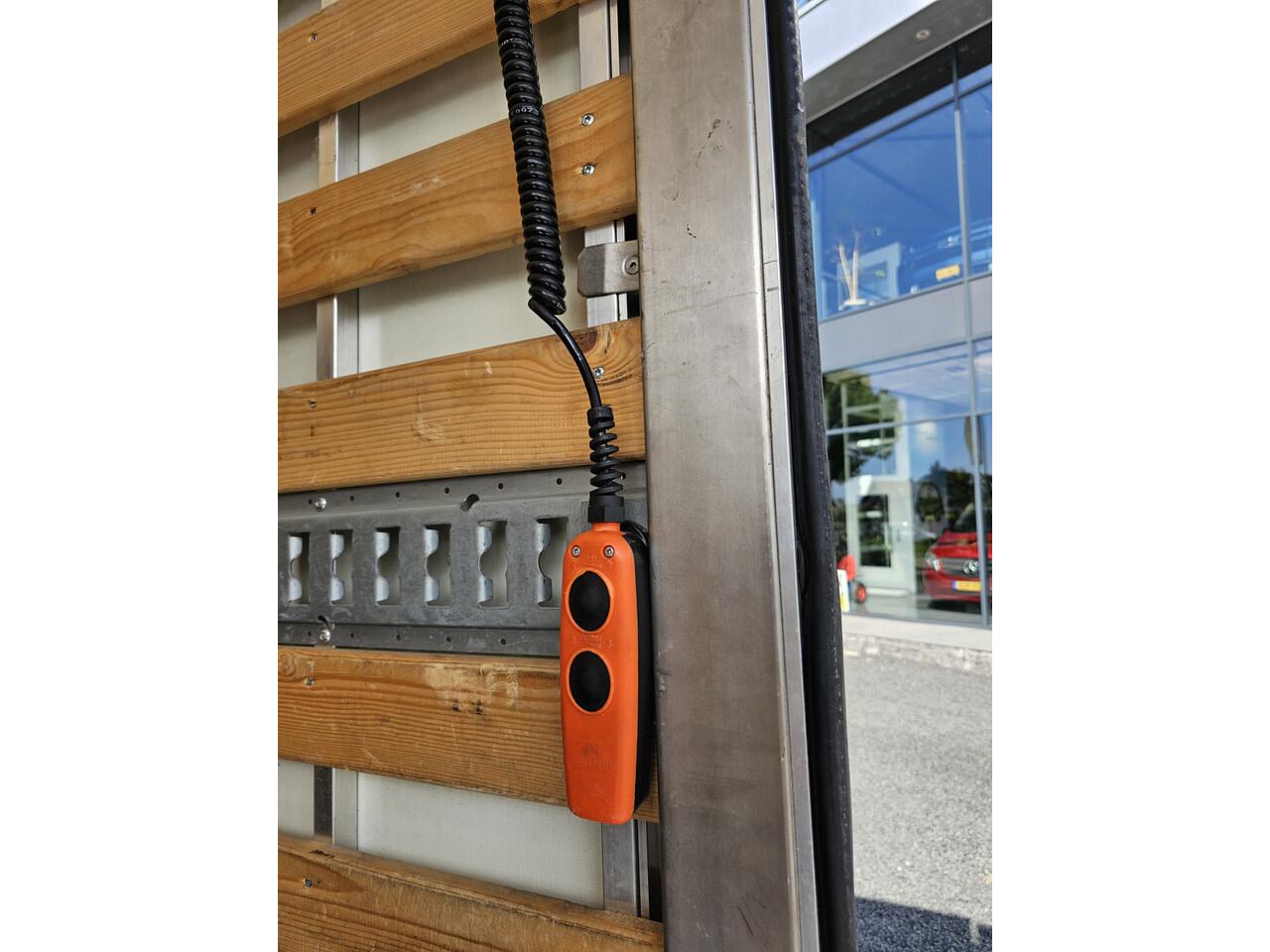 Mercedes-Benz SPRINTER 315 CDI L3 Automaat Bakwagen met Laadklep * Camera * NAP *