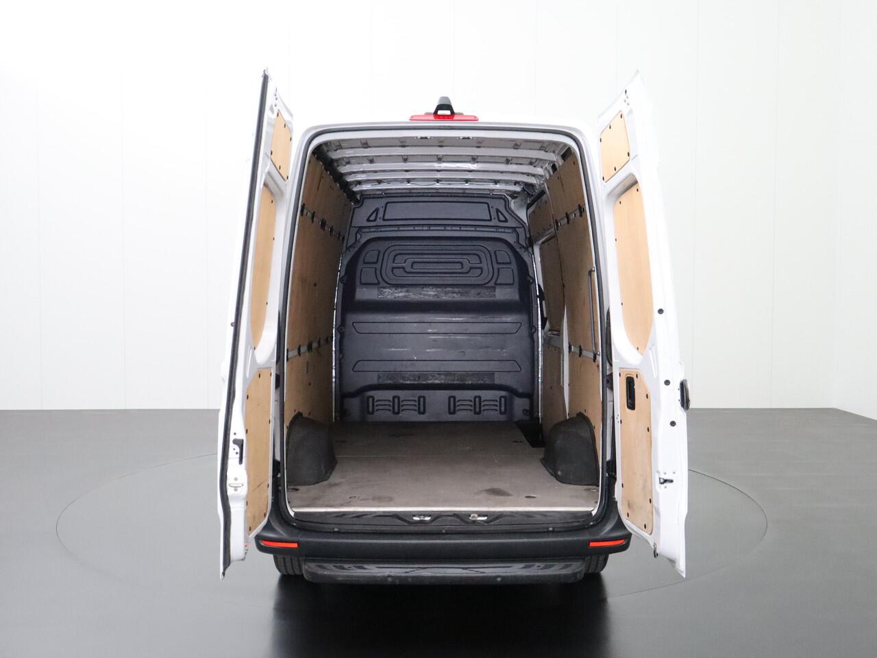 Mercedes-Benz SPRINTER 315CDI L2H2 | Mbux Touchscreen Camera | Betimmering | Airco | Cruise | 3-Persoons