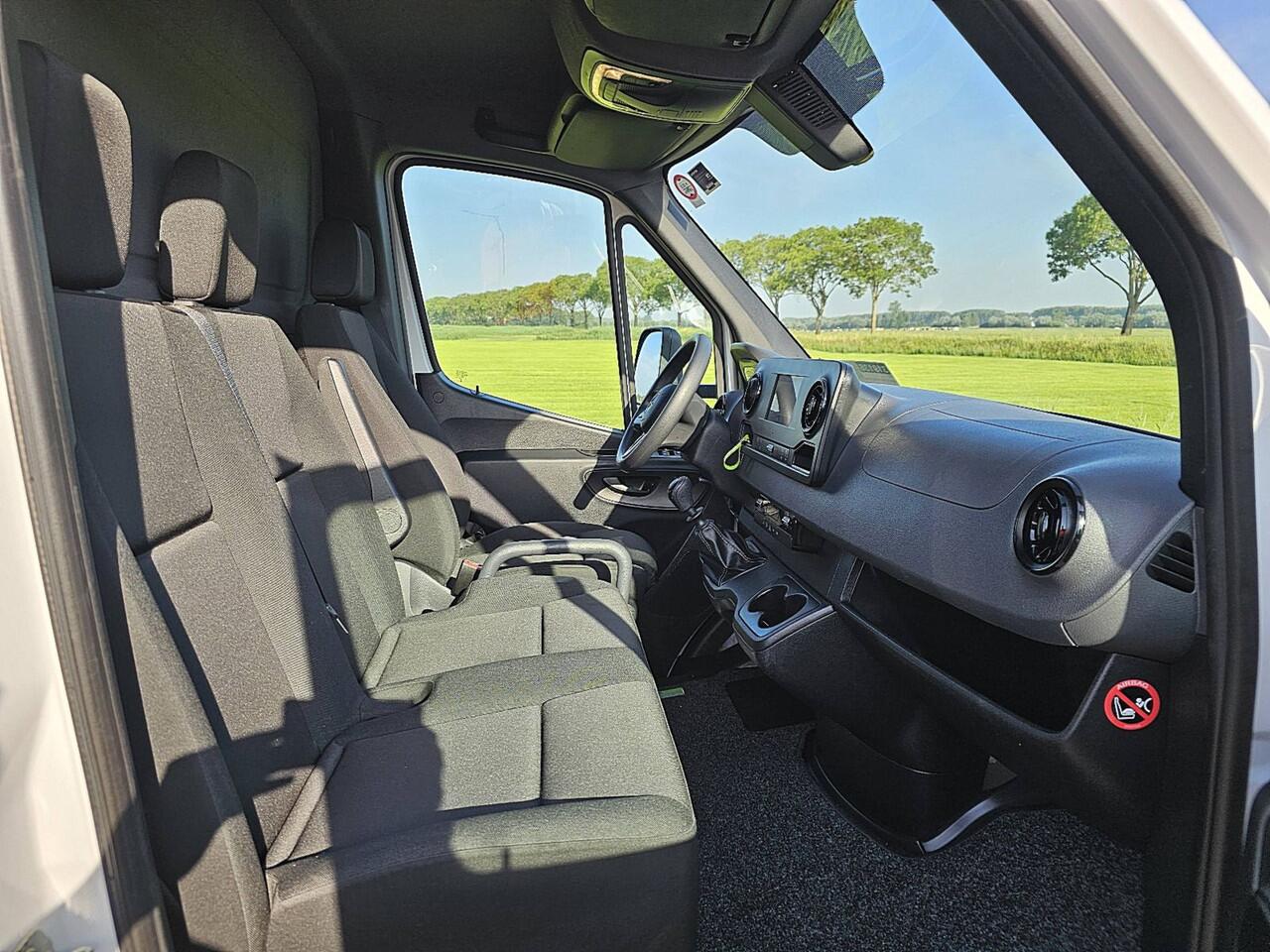 Mercedes-Benz SPRINTER 317 L3 RWD Bakwagen Laadklep Airco Mbux 170Pk Euro6!