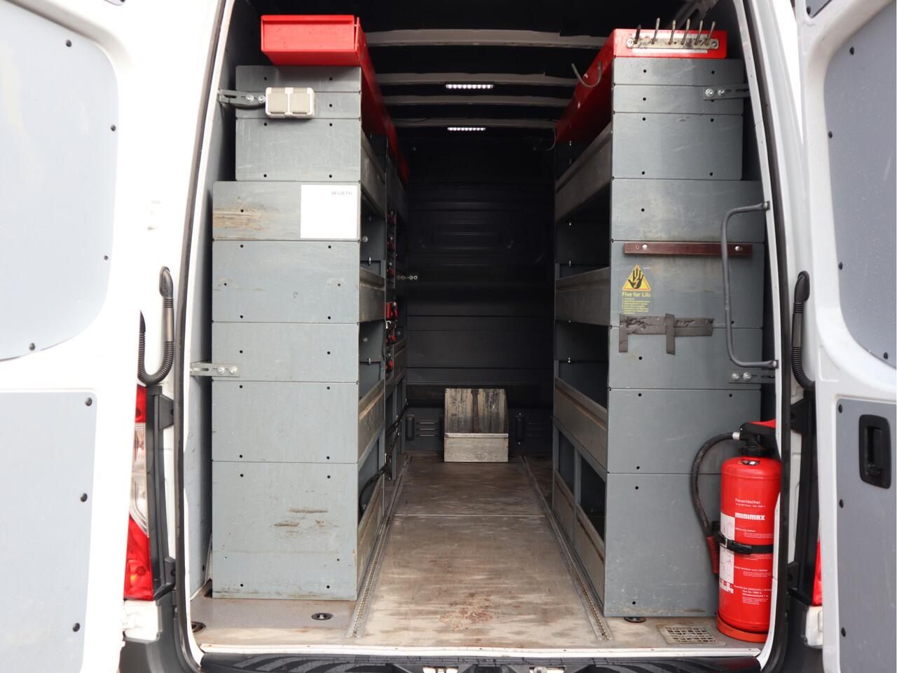 Mercedes-Benz SPRINTER 319 CDI 3.0 V6 Automaat L2H2 RWD - BW Inrichting - 3,5t KG Trekhaak - Standkachel