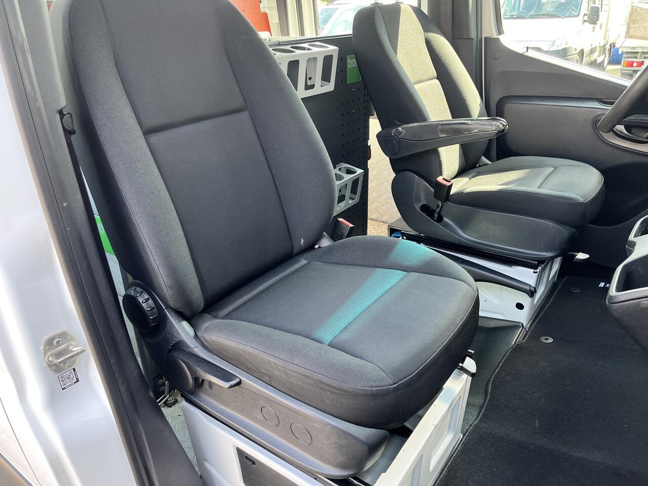 Mercedes-Benz SPRINTER 514 2.2 CDI L3 DC Hiab 018 laadkraan Airco Trekhaak 2000 kg trekgewicht Kastinrichting 1e eigenaar ex Overheid 2-Persoons Openlaadbak Kraan Pick-up P-up Gereedschapskist Euro 6