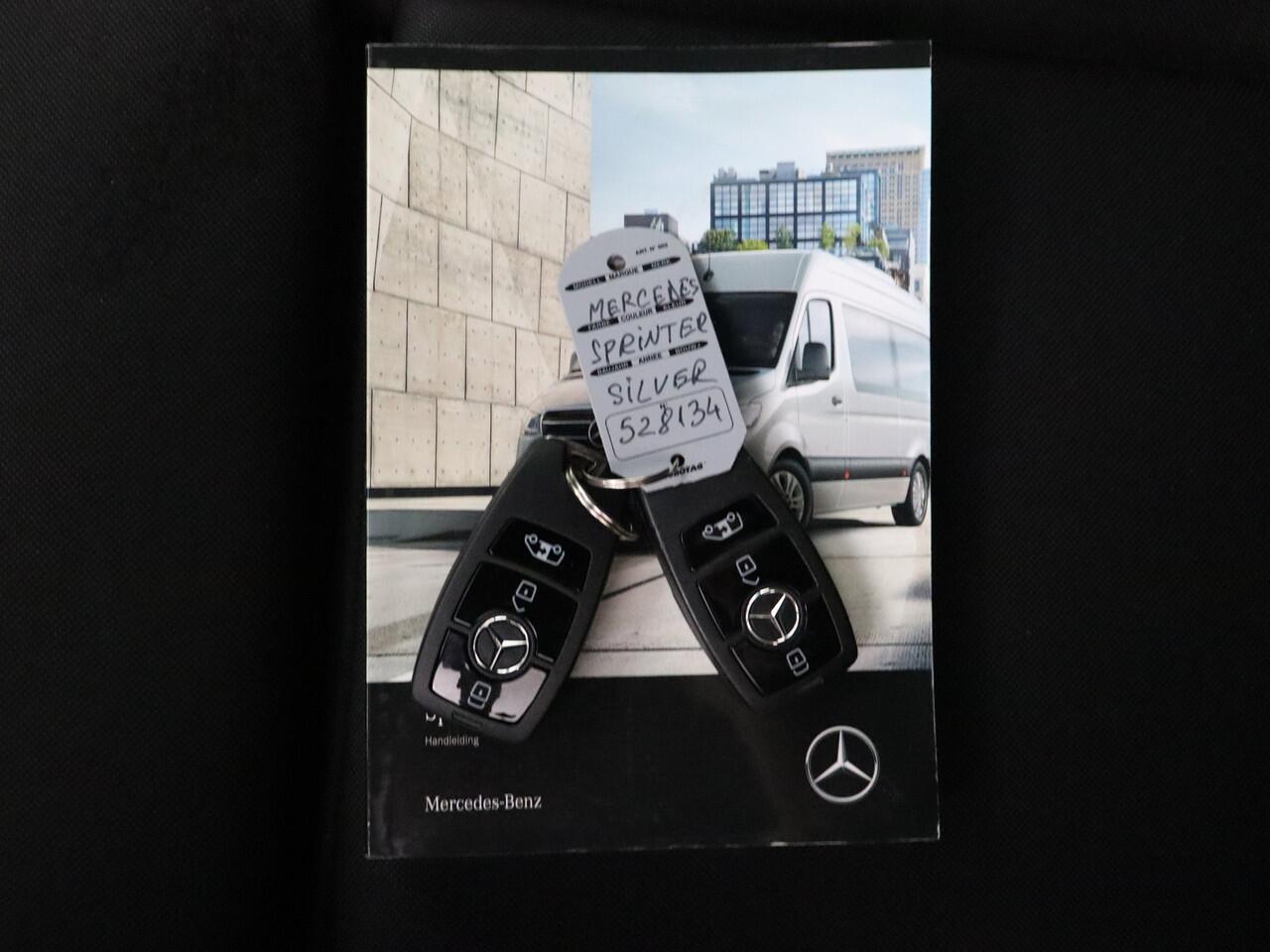 Mercedes-Benz SPRINTER 315CDI 9G-Tronic Automaat L2H2 | 3500Kg Trekken | Camera | Airco | Cruise | Betimmering | 3-Persoons