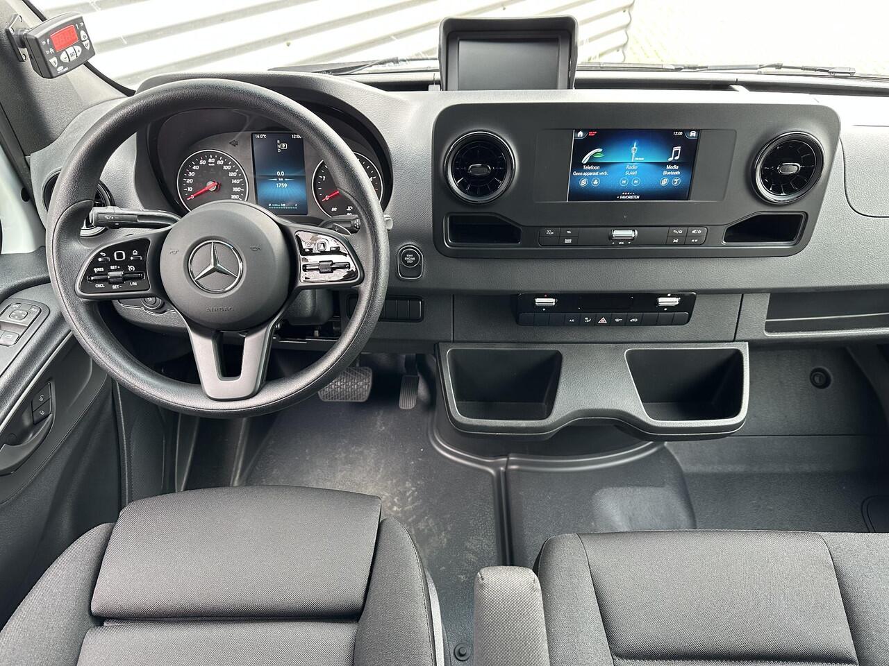 Mercedes-Benz SPRINTER 519 CDI Koel-Vries installatie Dag en Nacht Vleesvervoer Hangwerk Bakwagen