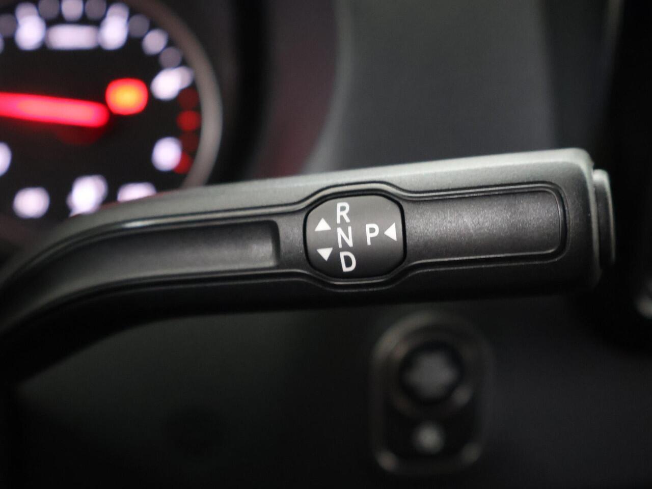 Mercedes-Benz SPRINTER 315 CDI | L2 H2 | RWD | Aut. | PRO | BPM VRIJ! | ACHTERUITRIJCAMERA | 3500 KG AHW | DODEHOEKASSISTENT | AIRCO | CRUISE | CARPLAY | ANDROID AUTO | METALLIC | 3-ZITS | MBUX SYSTEEM GROOT