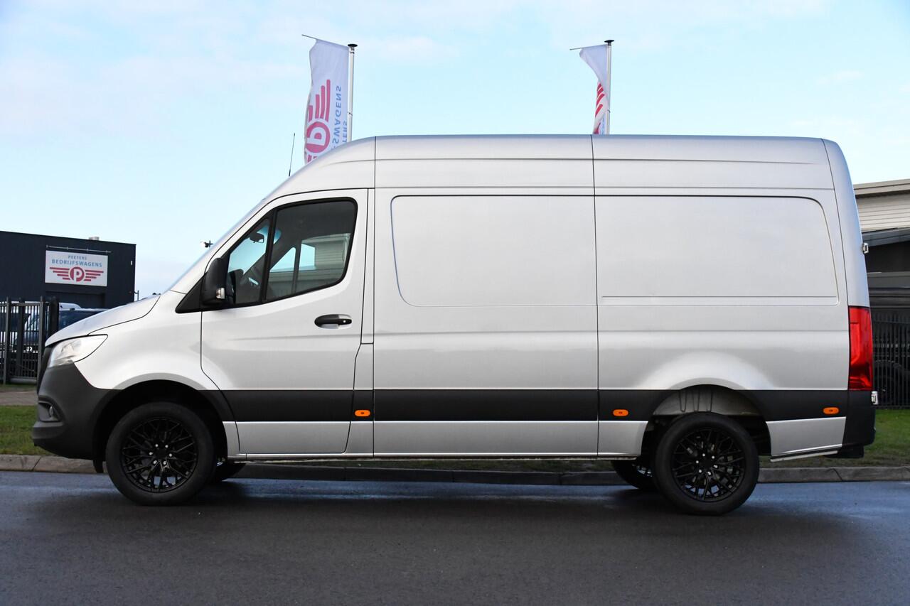 Mercedes-Benz SPRINTER 317 1.9 CDI L2H2 RWD PB Edition Camera, Cruise, Carplay, 10,5'' Mbux, 3500kg Trekhaak, Stoelverwarming, 170pk, Automaat, Uniek!