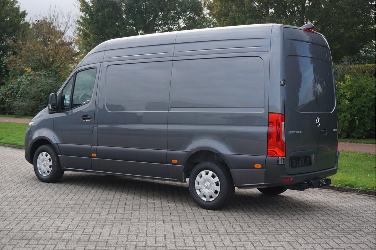 Mercedes-Benz SPRINTER 317CDI Pro L2H2 BPM VRIJ!! 10.25" Mbux Navi, Cam, Gev. Stoel, 3.5T Trekhaak, LED!! NR. 731