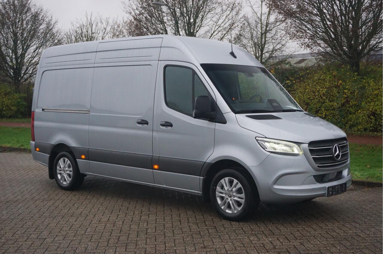 Mercedes-Benz SPRINTER 319CDI Select L2H2 BPM VRIJ!! 10.25" Mbux, ACC, LED, 17" LM!! NR. 931