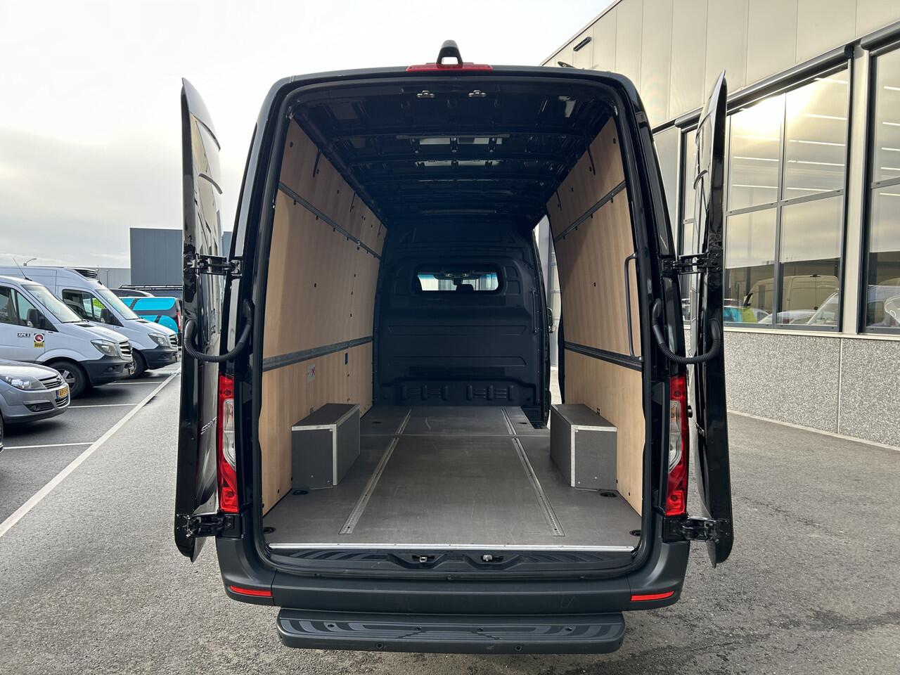 Mercedes-Benz SPRINTER 317 CDI L3 H2 MBUX / Camera / Parkeersensoren / Carplay navigatie / Cruise control / Airco / 270 Graden achterdeuren