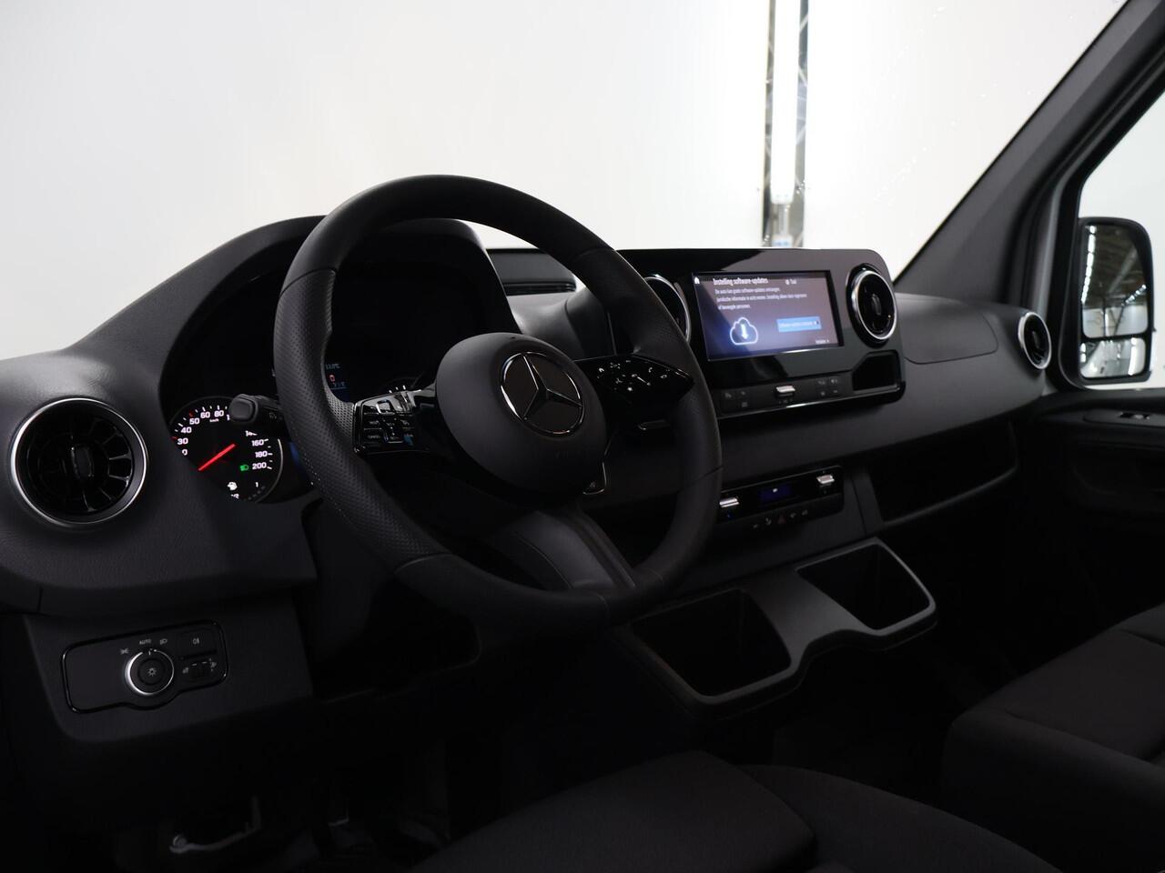 Mercedes-Benz SPRINTER 517 CDI L2 H2 Pro 5.0t | C1 Rijbewijs | Smartphone integratie pakket | Dubbel Lucht | Tachograaf |