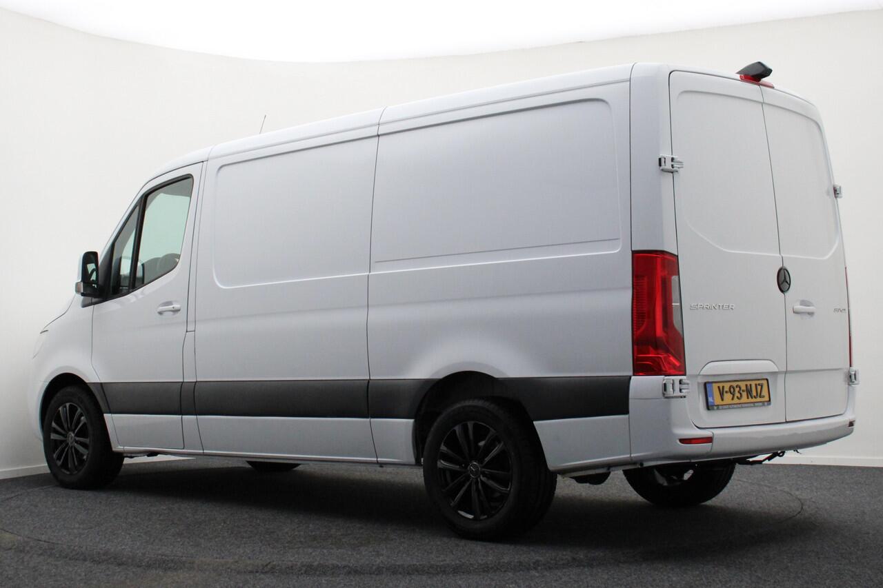 Mercedes-Benz SPRINTER 317 CDI Aut. L2H1 Leer, 3-Zits, Camera, Standkachel, Apple Carplay, Cruise, DAB