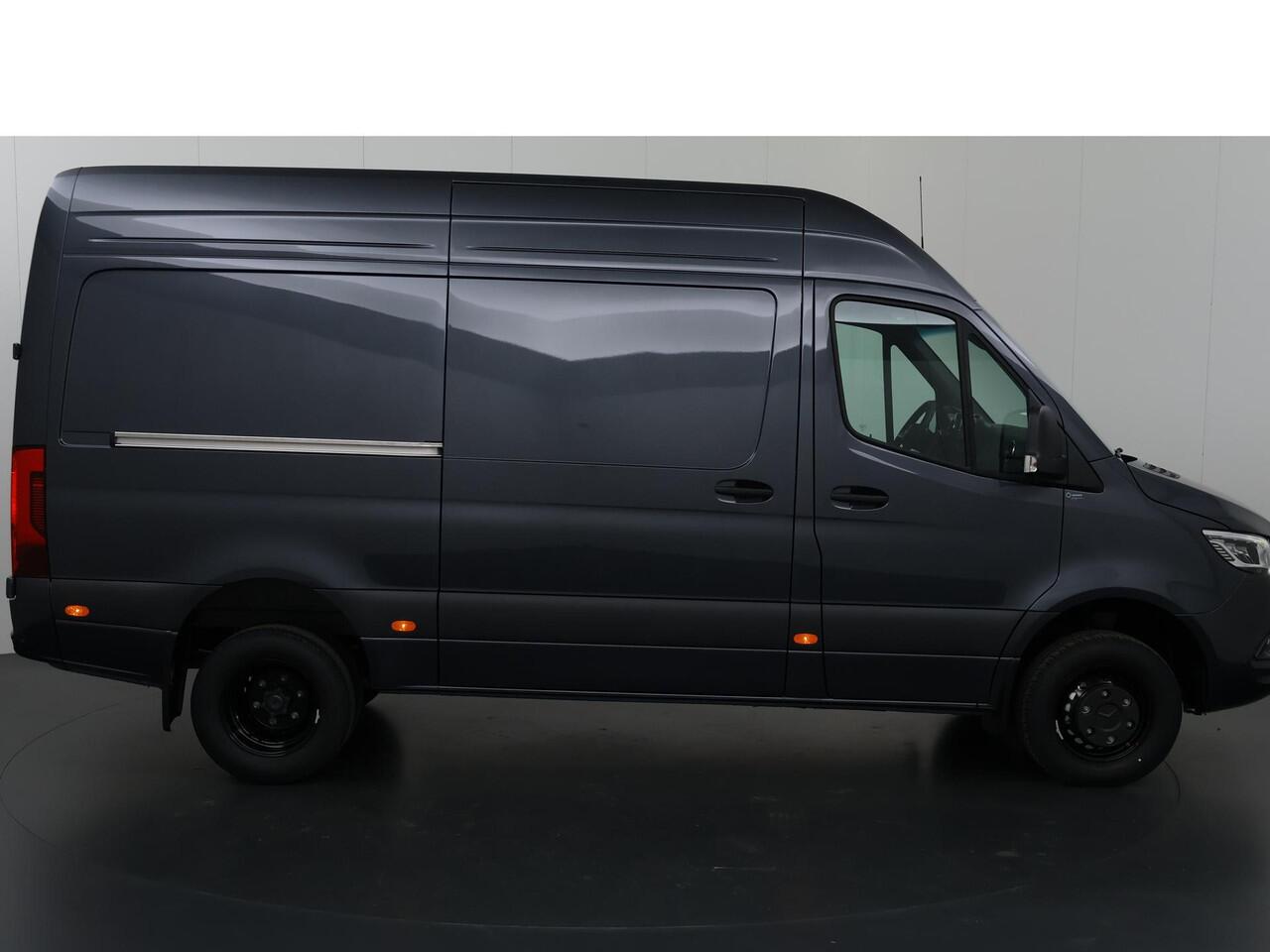 Mercedes-Benz SPRINTER 519 CDI L2 H2 SELECT | 5.0 T | 5000 GVW | N2 | AUTOMAAT | 3500KG AHW VOORBEREIDING | ACHTERUIRIJCAMERA | ADAPTIVE CRUISE | DODEHOEKDETECTIE | STOELVERWARMING | BOM VOL OPTIES | LED LAMPEN