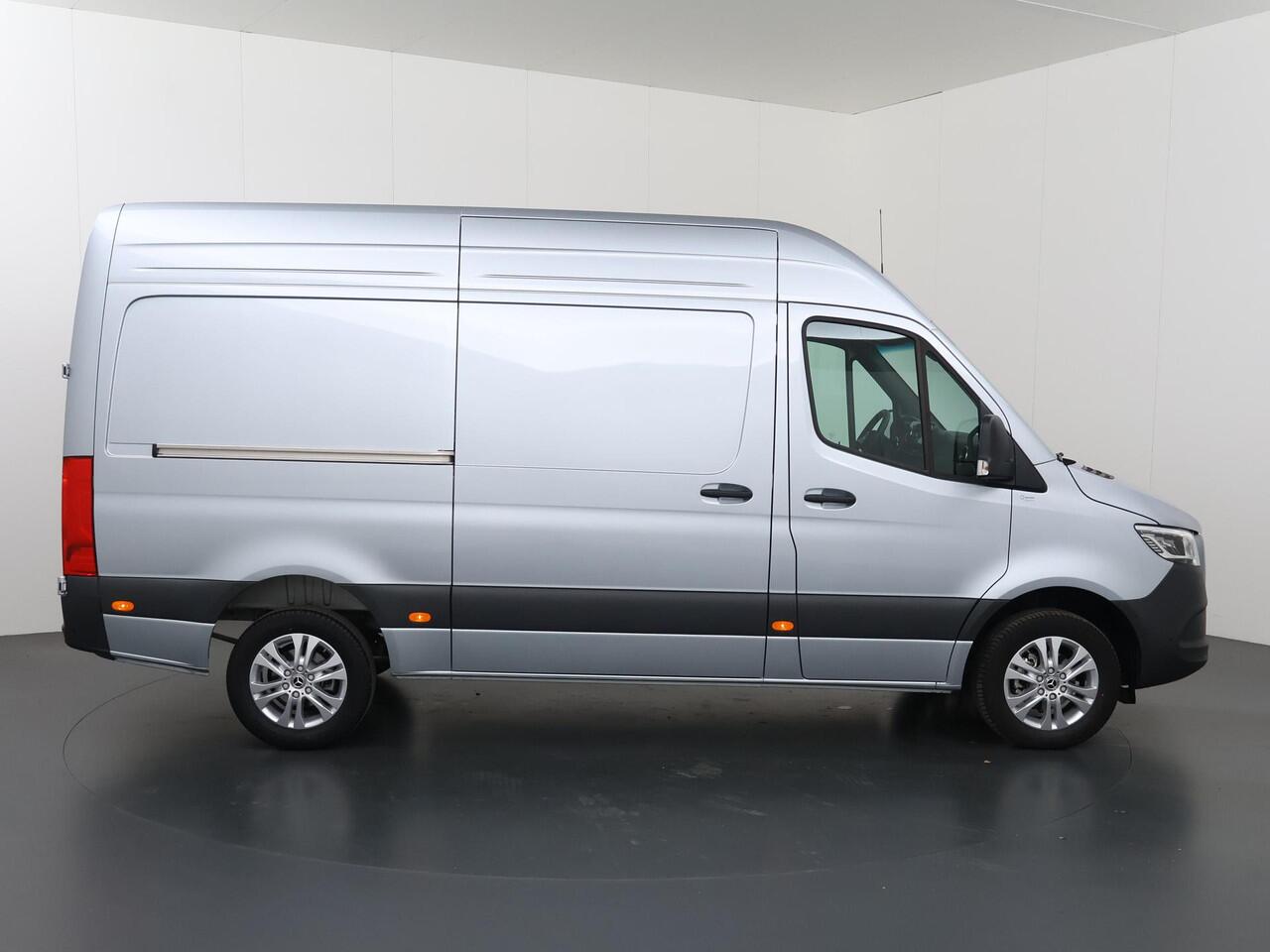 Mercedes-Benz SPRINTER 319 CDI | L2 H2 | PRO | AUT. | LED | 3500 KG AHW VOORBEREIDING | STOELVERWARMING | ACHTERUITRIJCAMERA | METALLIC | E4S SMARTPHONE INTEGRATIE | DODEHOEKDETECTIE | LICHTMETALEN VELGEN