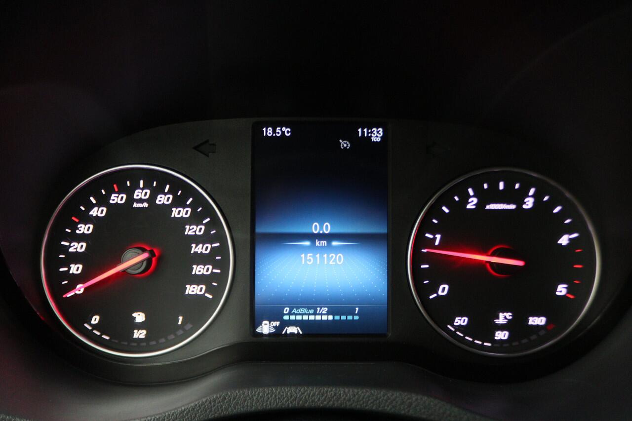 Mercedes-Benz SPRINTER 317 CDI L2H2 Airco, Cruise, Chauffeursstoel, Camera, Rijstrooksensor, Trekhaak, DAB