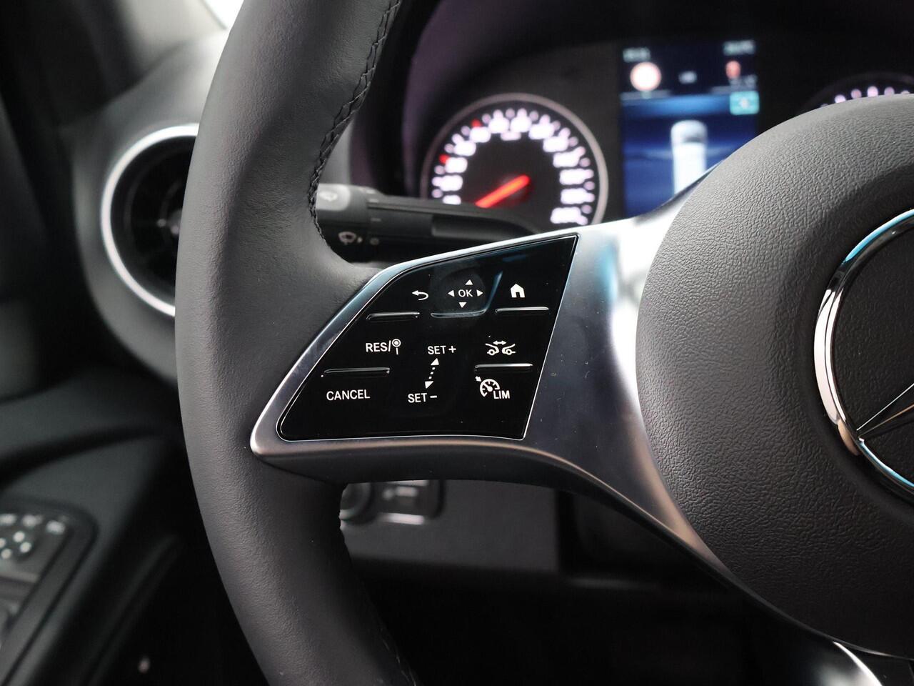 Mercedes-Benz SPRINTER 319 L2H2 RWD SELECT | LED | NAVI | DISTRONIC | LEER