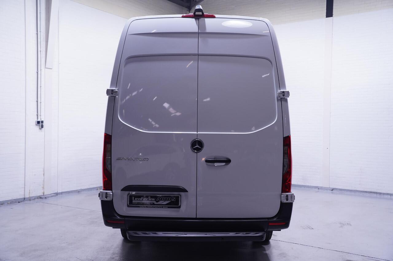 Mercedes-Benz SPRINTER 317 CDI 170 pk L3H2 Automaat Airco, Camera PDC V+A, Apple Carplay, Laadruimte Pakket, Geveerde Stoel, 3-Zits