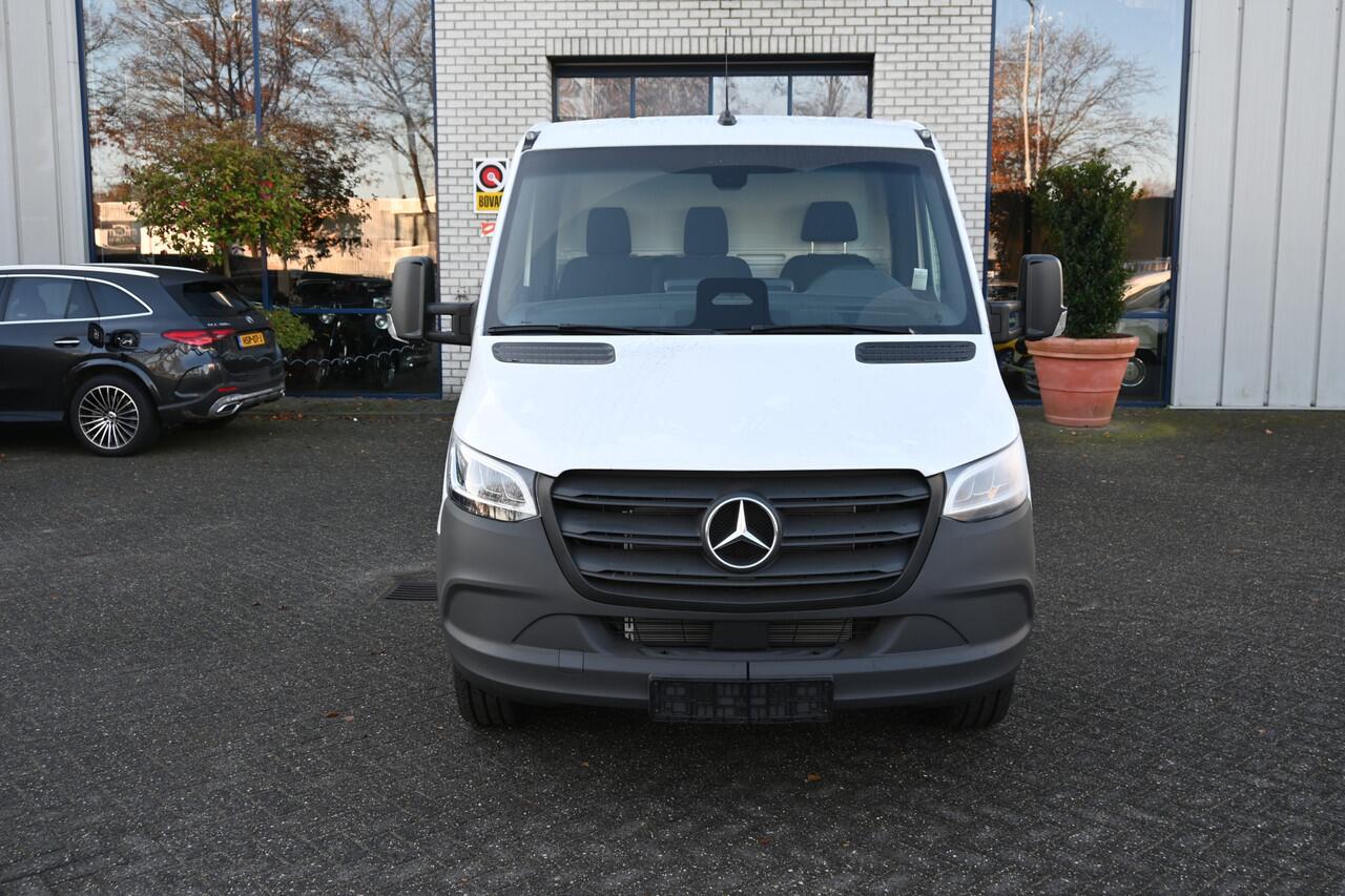 Mercedes-Benz SPRINTER 317 CDI Bakwagen met laadklep Smartphone integratie pakket, LED Laadbak met laadklep, zijdeur
