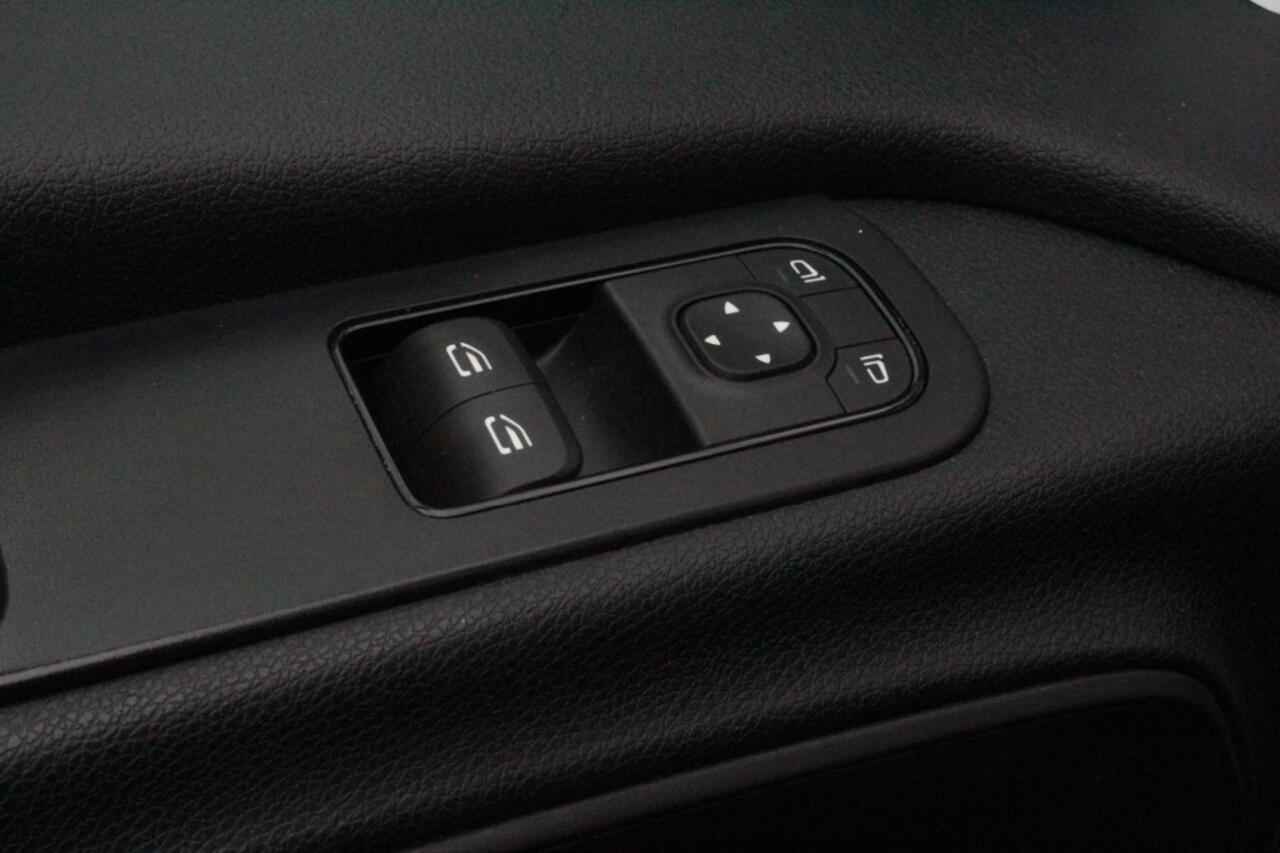 Mercedes-Benz SPRINTER 317 cdi bakwagen laadklep m-bux camera LMVelgen BPM vrij