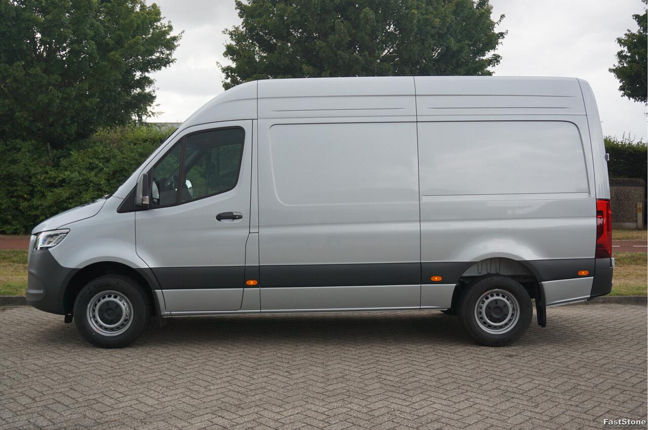 Mercedes-Benz SPRINTER 317CDI Pro L2H2 BPM VRIJ!! 10.25" Mbux Cam, Gev. Stoel, 3.5T Trekgewicht, LED!! NR. A577*