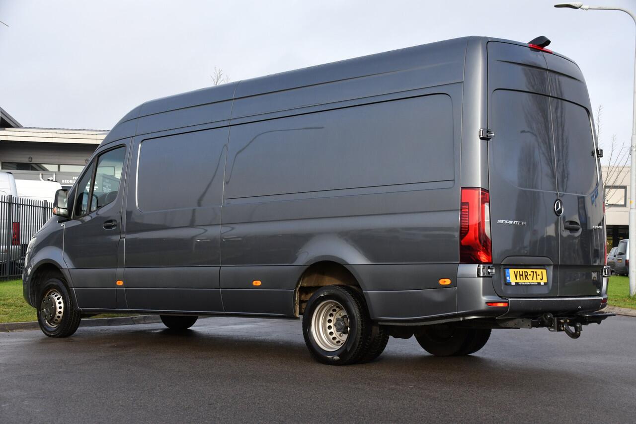 Mercedes-Benz SPRINTER 519 V6 3.0 CDI L3H2 PB Edition Adaptieve Cruise, Camera, 10,5'' Mbux, 3500kg Trekhaak, Carplay, LED, Leder, Stoelverwarming, 190pk, Uniek!