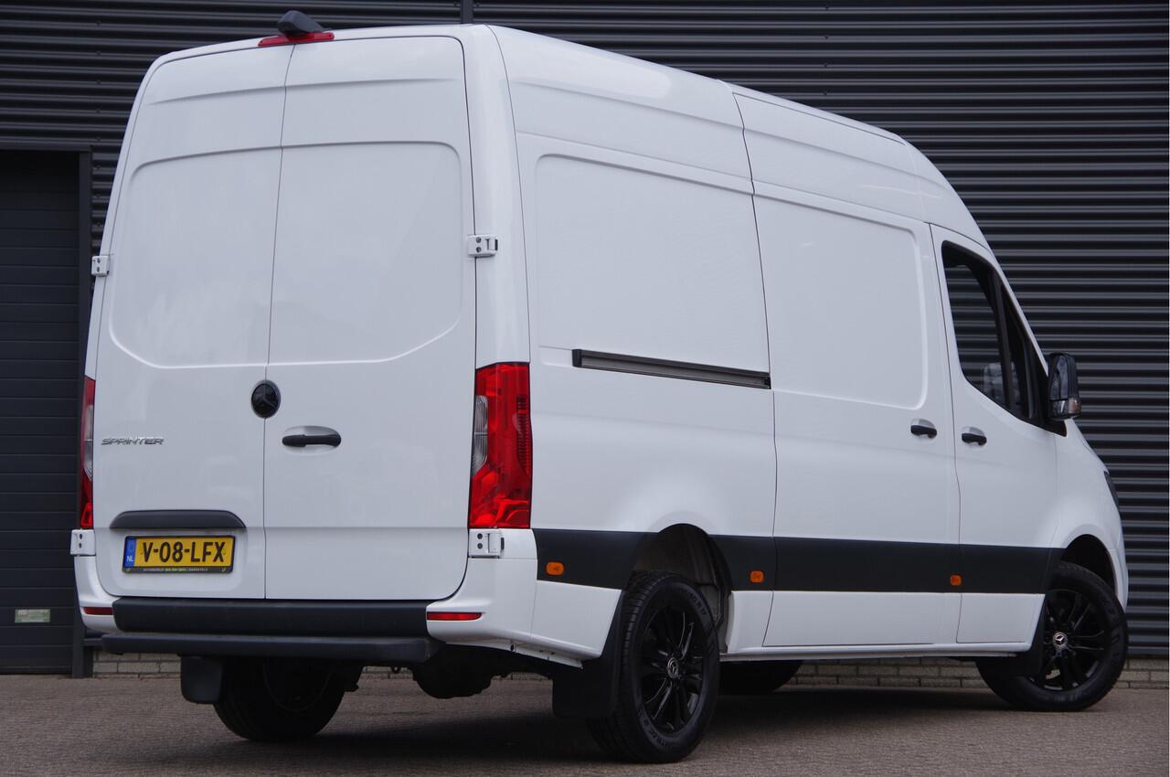 Mercedes-Benz SPRINTER 319 3.0 V6 3P, AUT. LED, CAMERA, STANDKACHEL, STOELVERWARMING, CRUISE, LEDER STUUR, NAVI BY APPLE CARPLAY