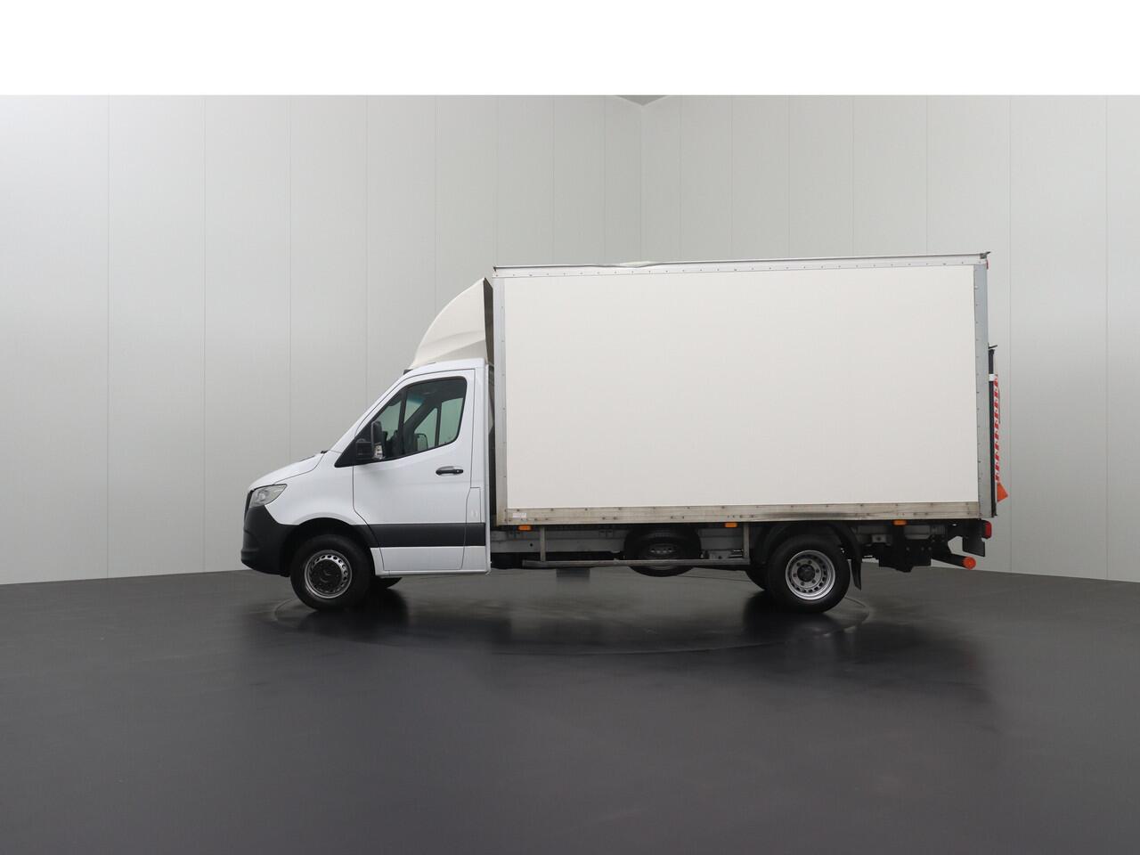 Mercedes-Benz SPRINTER 515CDI Bakwagen+Laadklep | Dakspoiler | Airco | Cruise | 3-Persoons