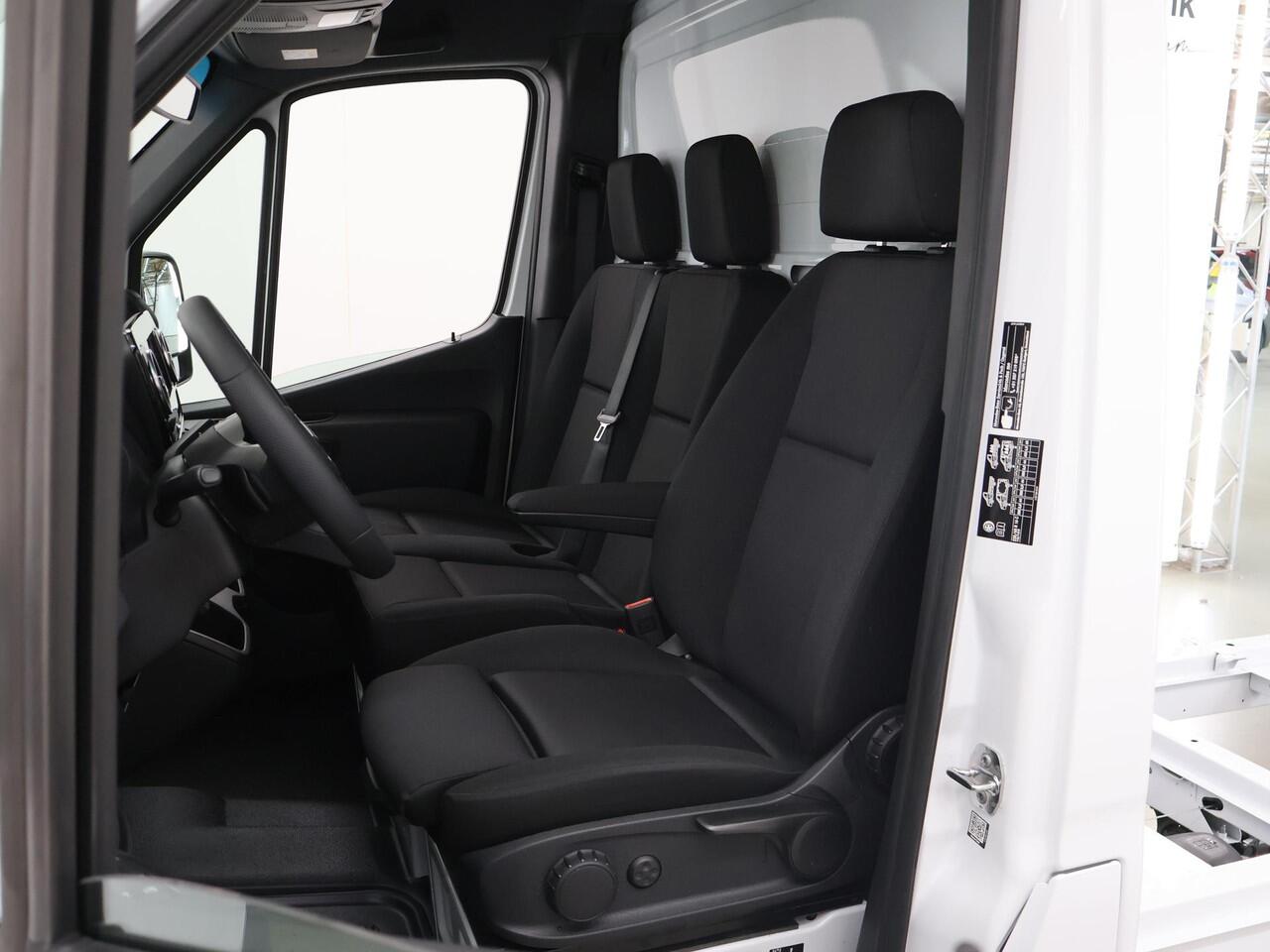 Mercedes-Benz SPRINTER 315 CDI | Aut. | L3 | Chassis | Pro | Airco | Cruise Control | Zijwindassistent | Lane Assist | Comfort-bestuurdersstoel | 3-zits | Apple Carplay/Android Auto | ELKE OPBOUW MOGELIJK