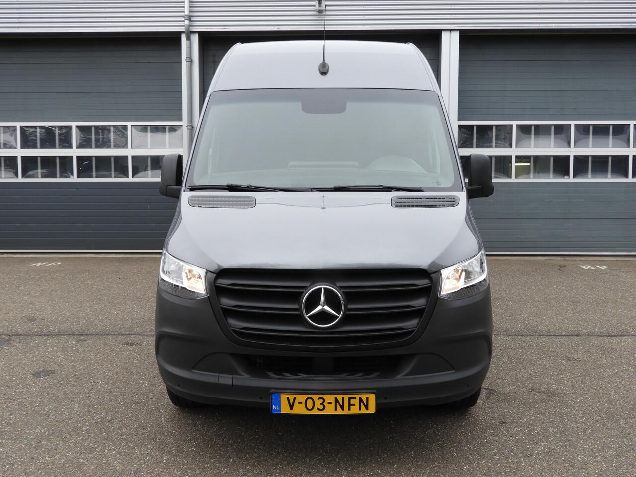 Mercedes-Benz SPRINTER 317 1.9 CDI L3H2 RWD AUT | AIRCO | MBUX | 3.5t TREKHAAK