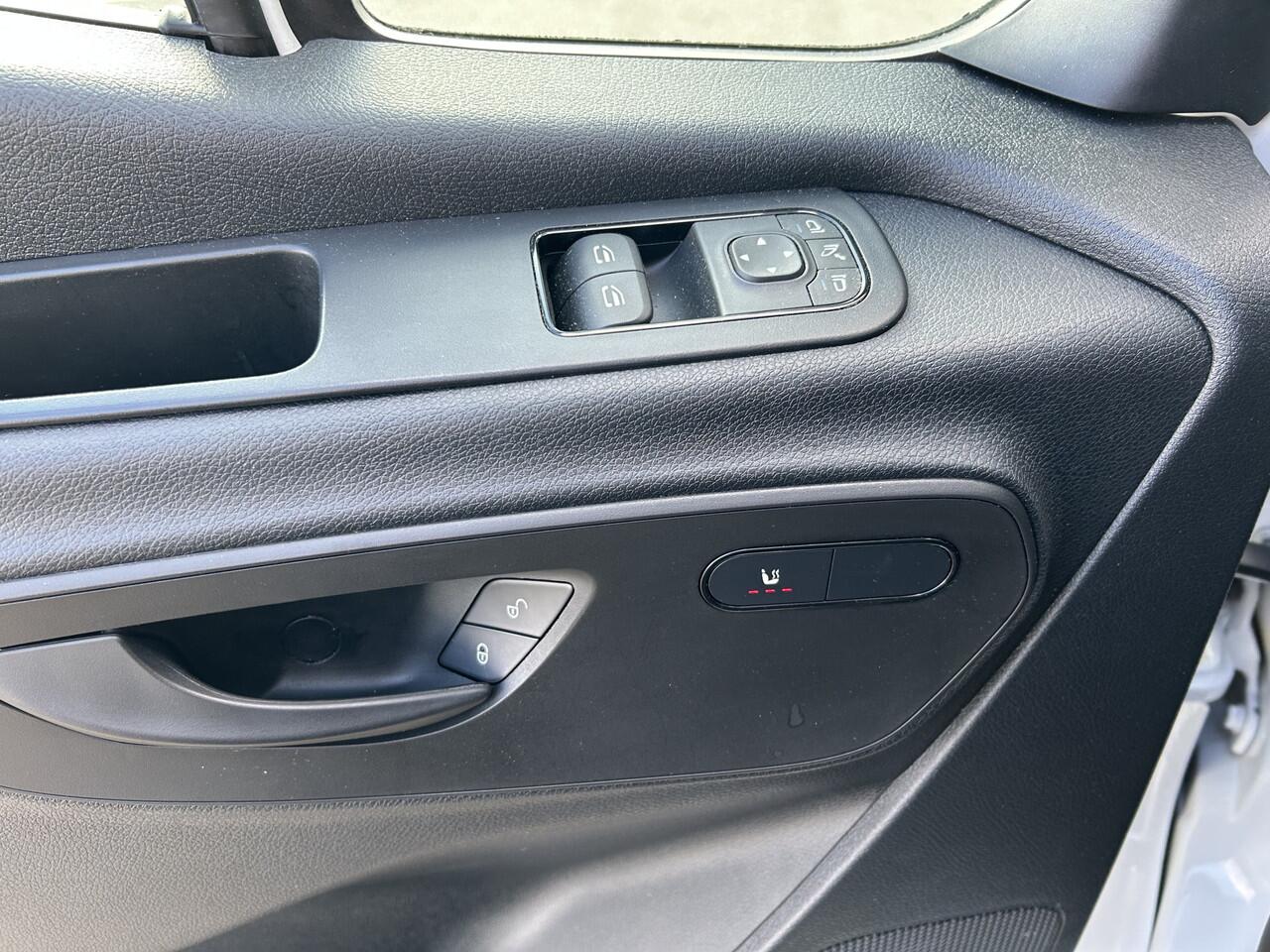 Mercedes-Benz SPRINTER 317 CDI L2 H2 PRO Facelift / LED / MBUX / Navigatie / Camera / Parkeersensoren / Cruise control / Airco / 270 Graden achterdeuren