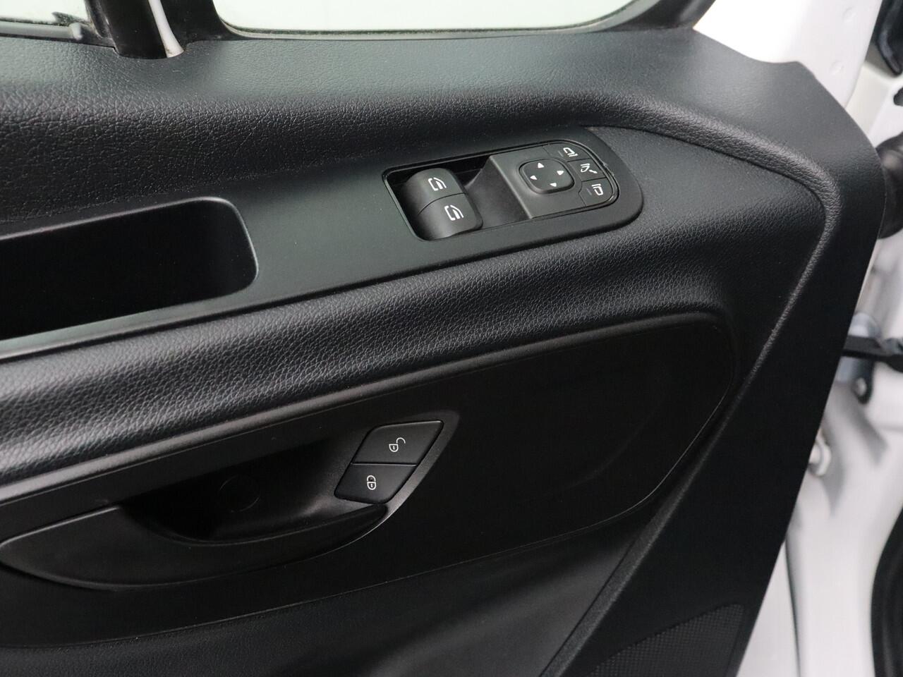 Mercedes-Benz SPRINTER 314CDI L2H2 | Trekhaak | Airco | 3-Persoons | Betimmering |