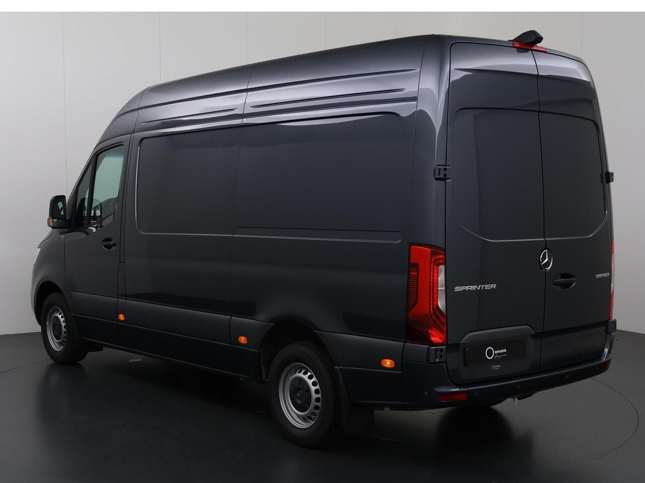 Mercedes-Benz SPRINTER 319 CDI L2 H2 Select | Distronic | Led verlichting | Smartphone integratie pakket | 270° Deuren | 3500 KG Trekgewicht |