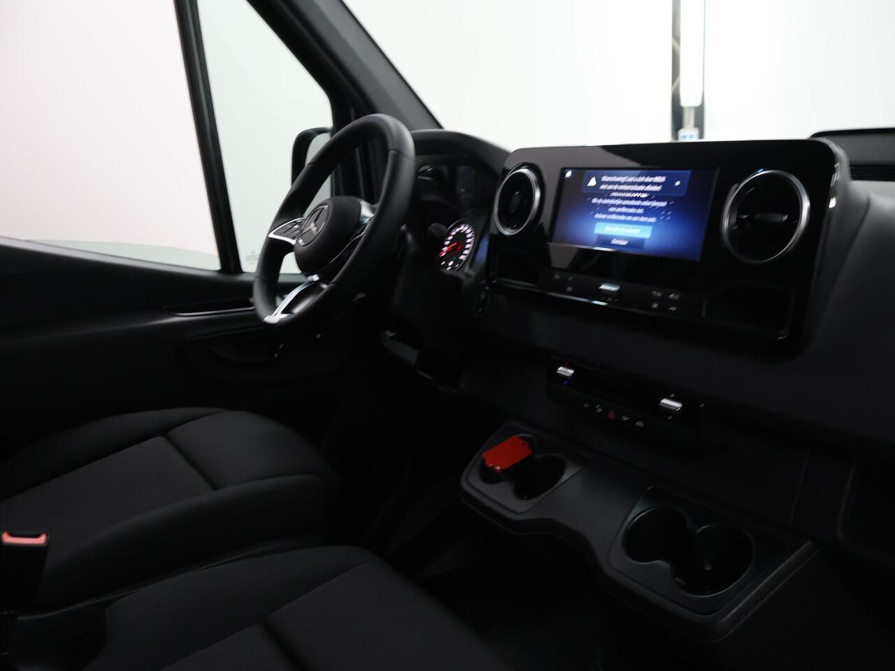 Mercedes-Benz SPRINTER 519 CDI L2 H2 SELECT | 5.0 T | 5000 GVW | N2 | AUTOMAAT | 3500KG AHW VOORBEREIDING | ACHTERUIRIJCAMERA | ADAPTIVE CRUISE | DODEHOEKDETECTIE | STOELVERWARMING | BOM VOL OPTIES | LED LAMPEN