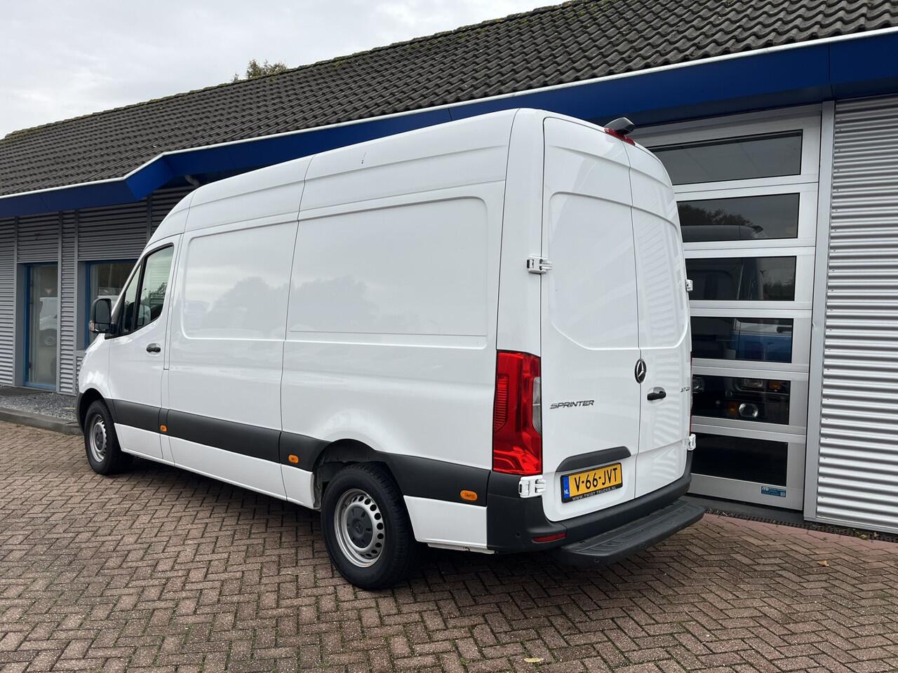 Mercedes-Benz SPRINTER 317 1.9 CDI L2H2 RWD Automaat/7"MBUX