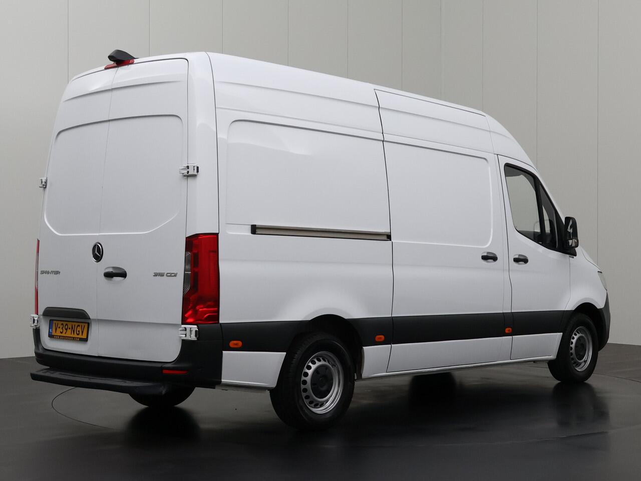Mercedes-Benz SPRINTER 315CDi L2H2 | Mbux Touchscreen | Airco | Cruise | 3-Persoons | Betimmering