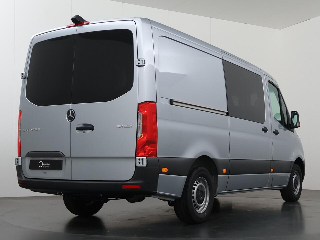 Mercedes-Benz SPRINTER 311 | AUT. | L2 H1 | RWD | PRO | Airco | Cruise Control | Park Assist | Parkeercamera | Lane-Assist | Comfort-bestuurdersstoel | Zijruiten | Achterruiten | DUBBELE CABINE INBOUW MOGELIJK |