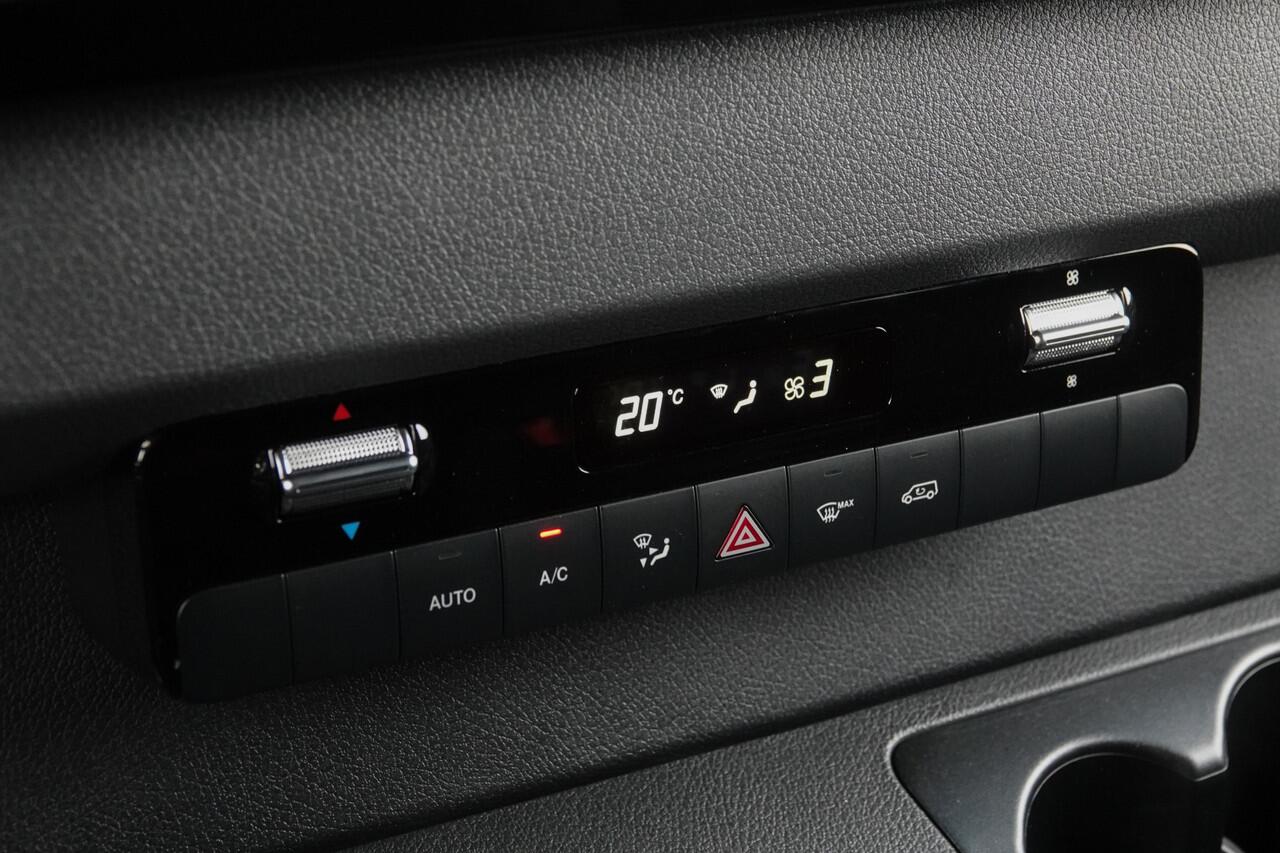 Mercedes-Benz SPRINTER L2H2 319Cdi 190Pk 9G-Tronic | Dubbel Cabine | 5-Persoons | RWD | 2x Schuifdeur | 360° Camera | Silbergrau