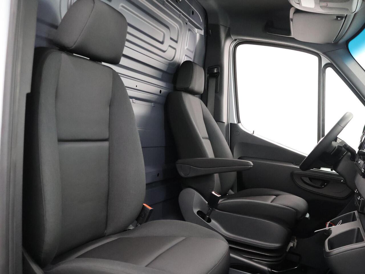 Mercedes-Benz SPRINTER 315 CDI L2 H2 Pro | Smartphone integratie pakket | Achteruitrijcamera | 10.25" MBUX Systeem | 3500 KG Trekgewicht |