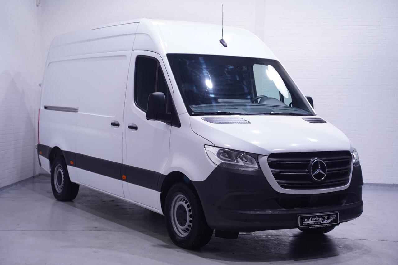 Mercedes-Benz SPRINTER 317 CDI 170 pk Aut. L2H2 Navi, Camera Laadruimte Pakket, Cruise Control, PDC V+A, 3-Zits