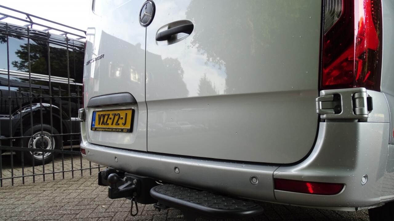 Mercedes-Benz SPRINTER 319 1.9 CDI L2H2 VOL OPTIES 1e eig