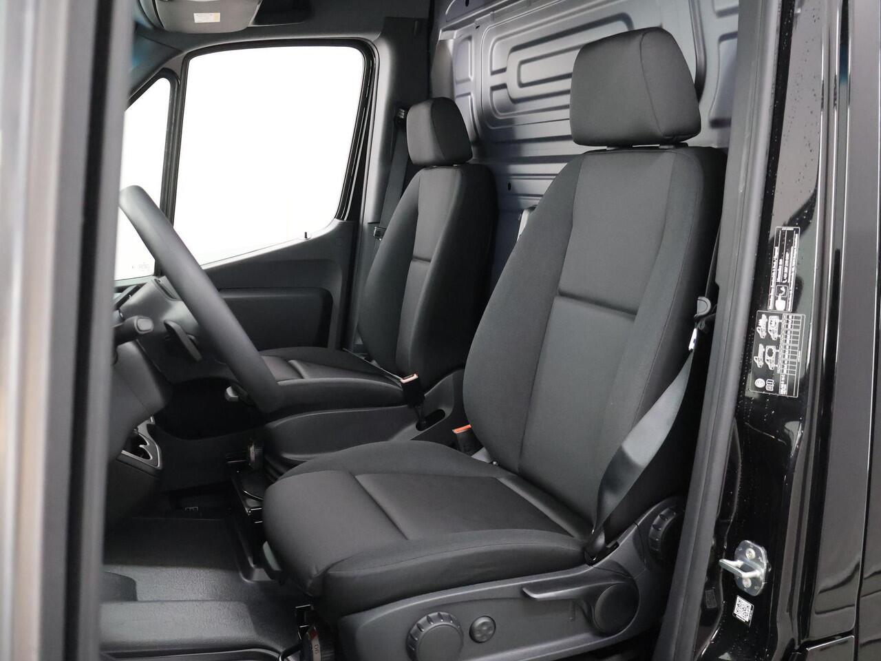 Mercedes-Benz SPRINTER 315 CDI L3H2 | Elektrische schuifdeur | Elektrische spiegels | Cruise control | Camera | Navigatie |